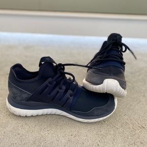 adidas originals tubular nova primeknit
